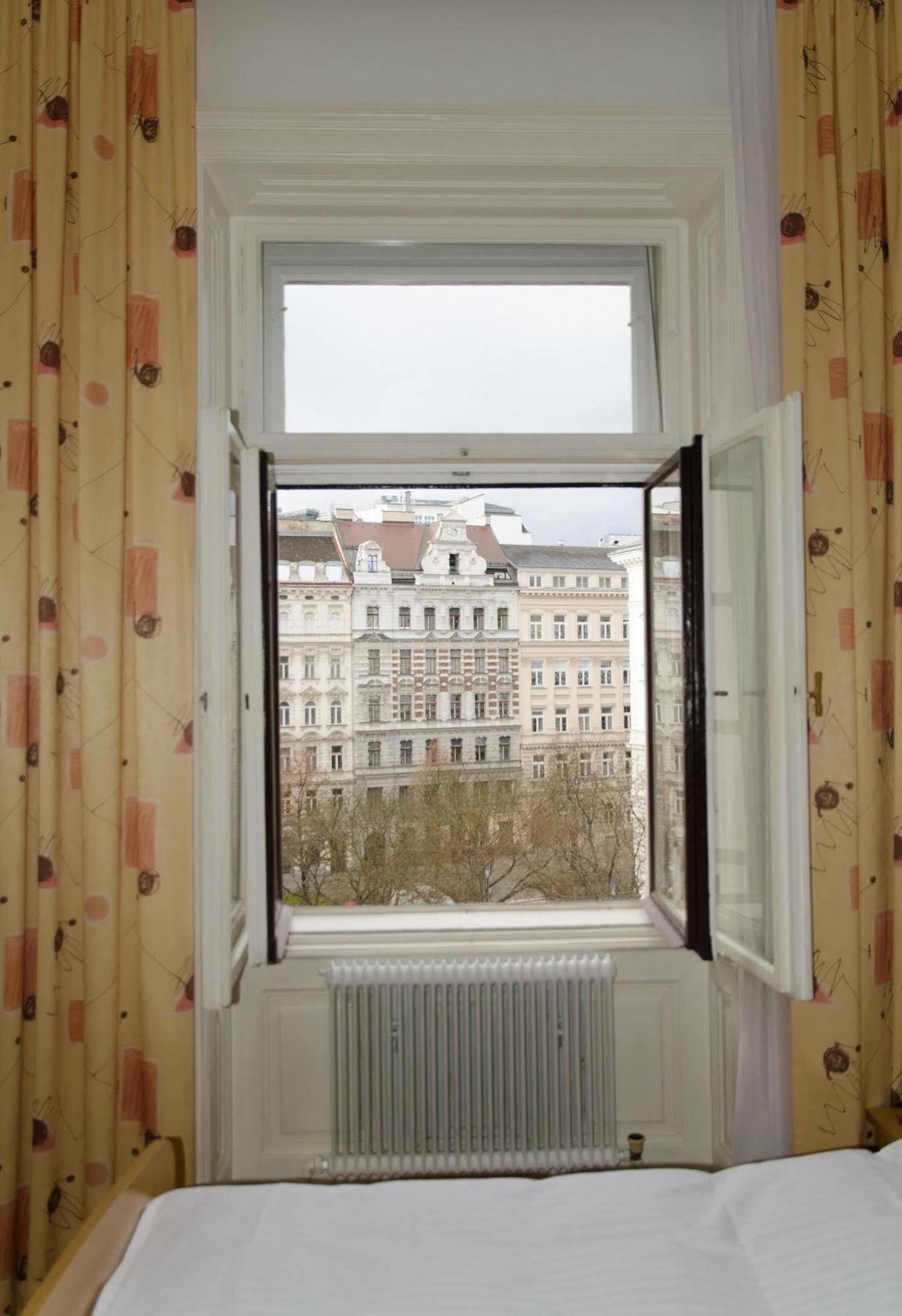 Schweizer Pension Solderer Vienna Exterior photo