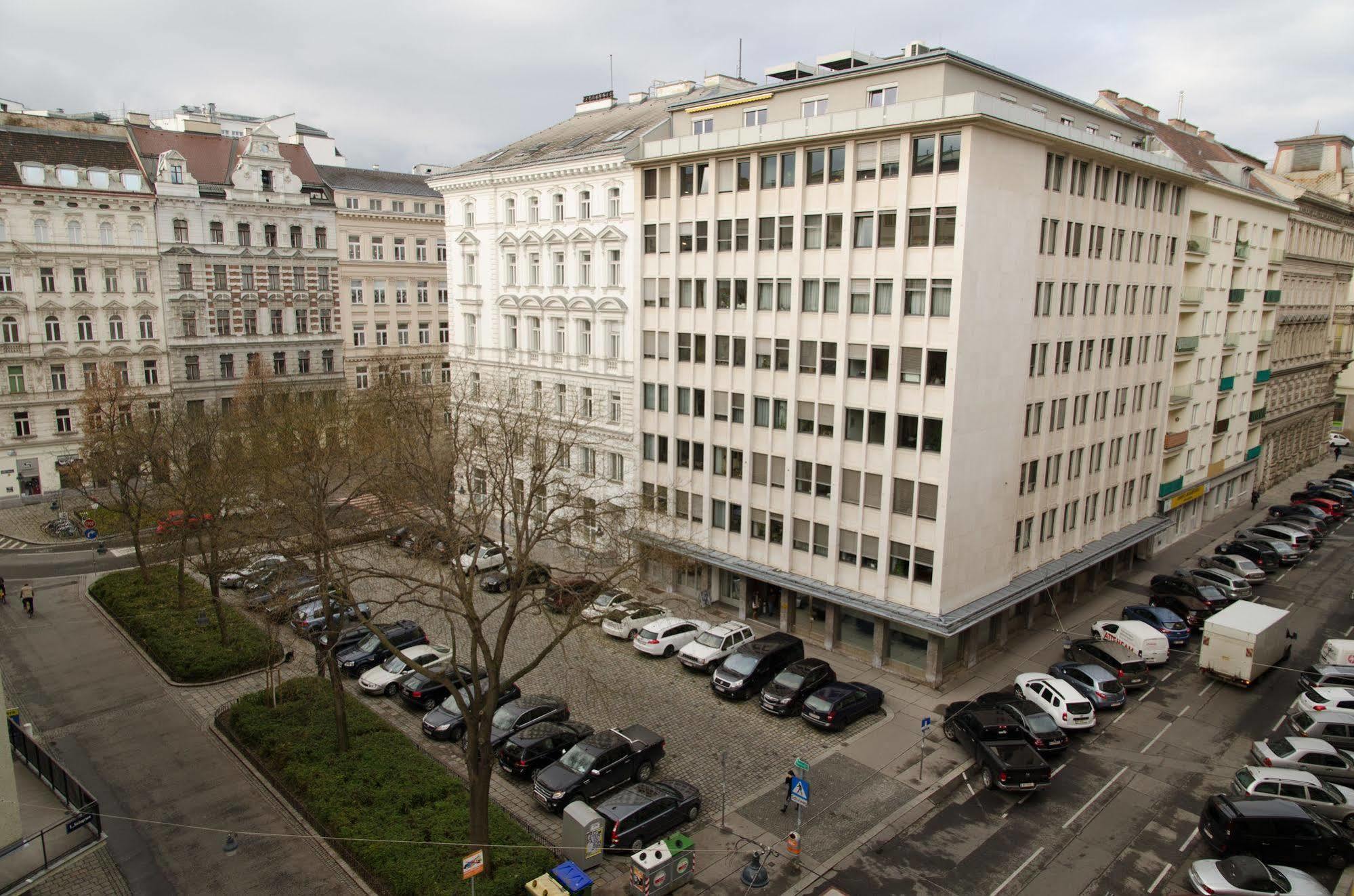 Schweizer Pension Solderer Vienna Exterior photo
