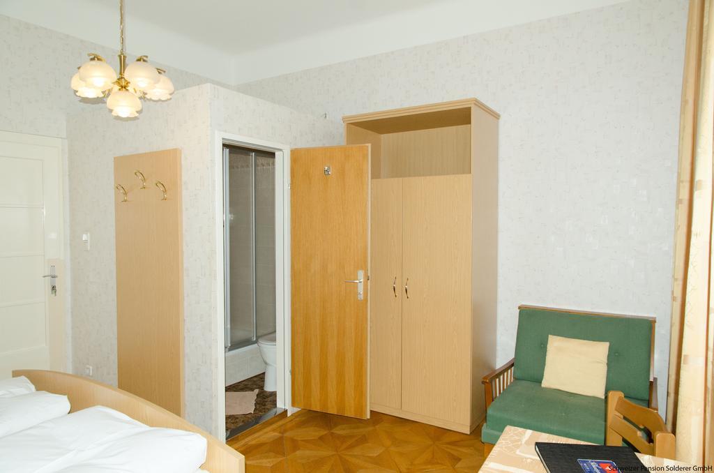 Schweizer Pension Solderer Vienna Exterior photo